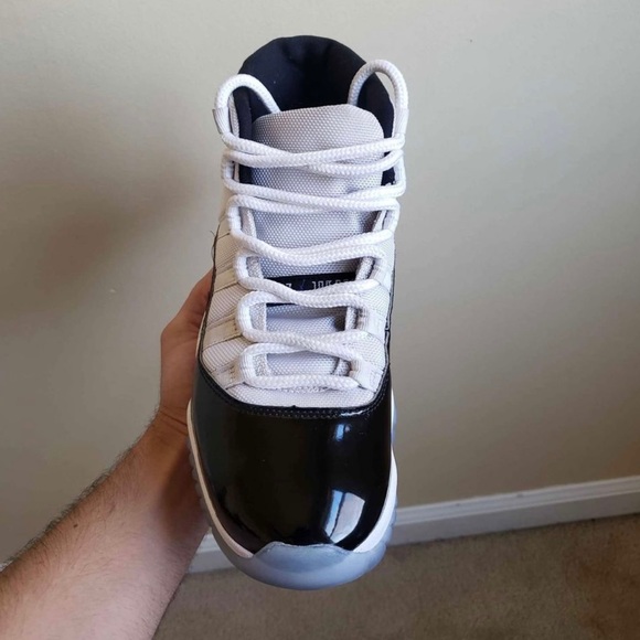 Jordan 11 Concord (2018) Size 8 used